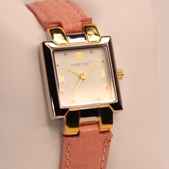 Women's Watch Silver Tone With Pink Strap Quartz Analog Watch NWOT - Picture 1 of 15